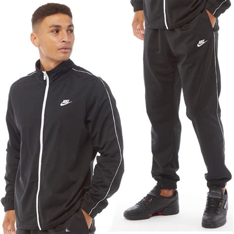 jogginganzug schwarz nike|Schwarze Trainingsanzüge .